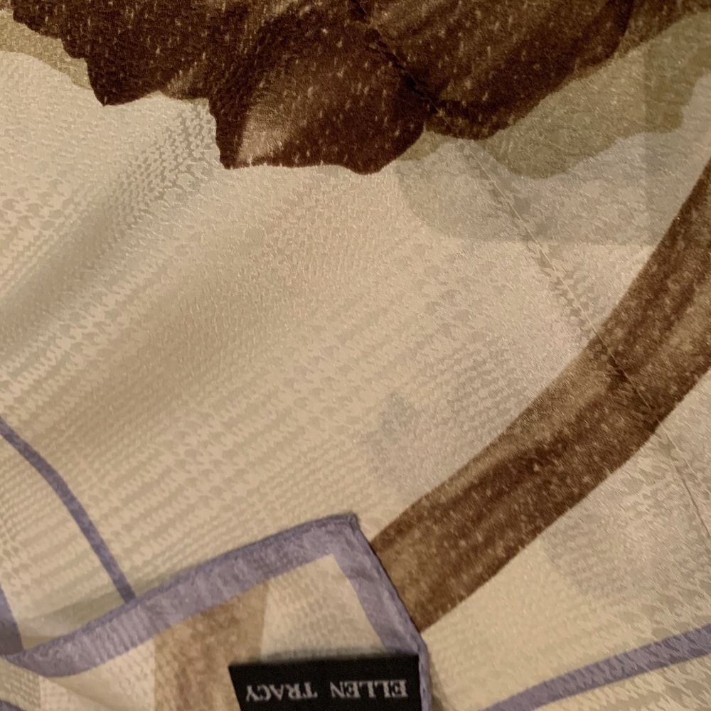 Scarf - Picture 2 of 5